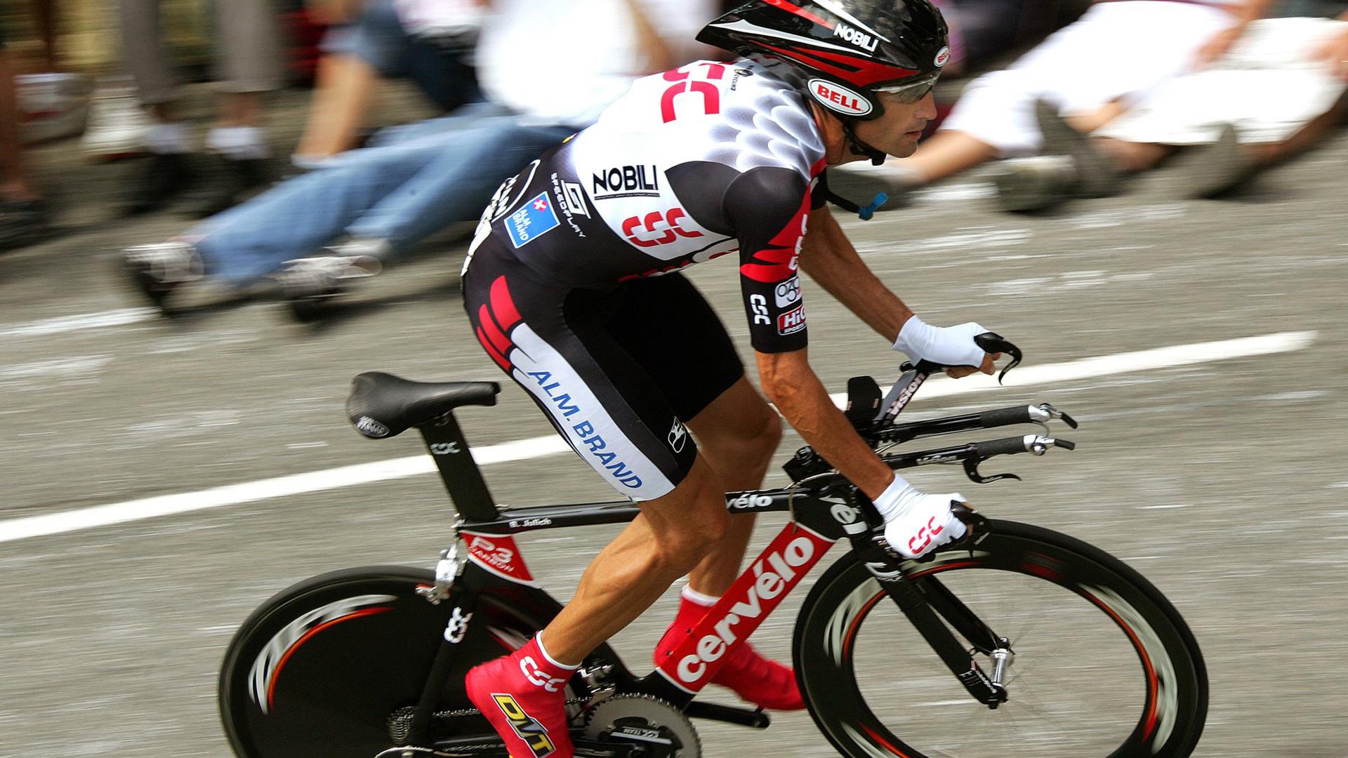 体育产业：赛事直播平台推出会员付费新策略解析，直播体育比赛哪个平台好